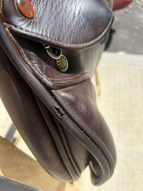 Sella da salto ostacoli Prestige Italia Meredith  17" - 2015