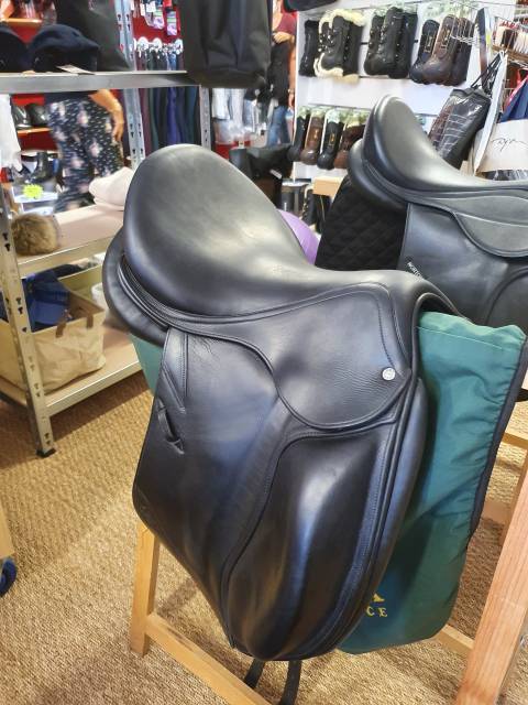 Sella da dressage CWD  17" - 2014