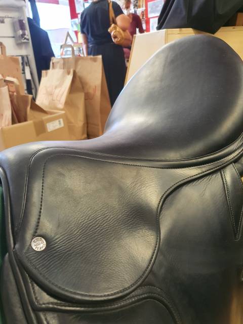 Sella da dressage CWD  17" - 2014