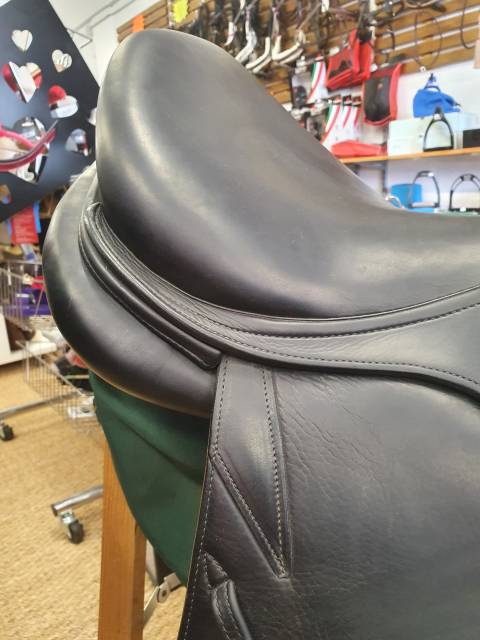 Sella da dressage CWD  17" - 2014