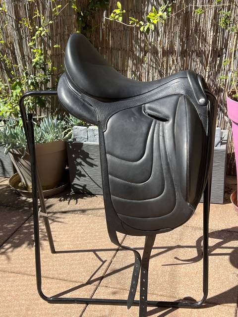 Sella da dressage Devoucoux  17.5" - 2022