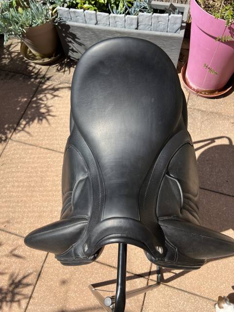 Sella da dressage Devoucoux  17.5" - 2022