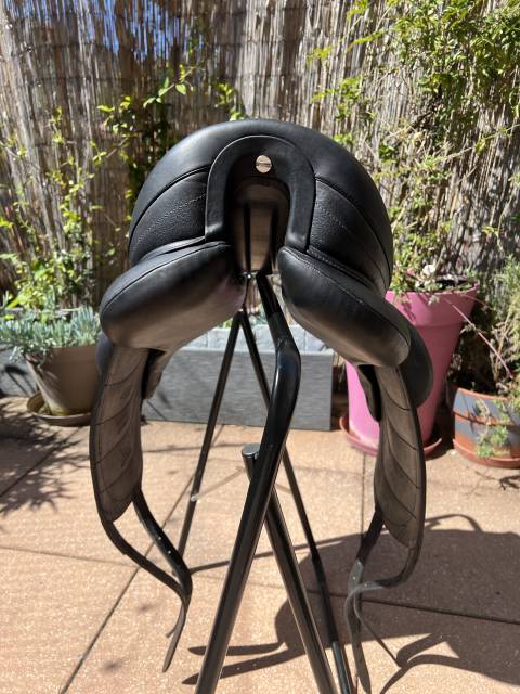 Sella da dressage Devoucoux  17.5" - 2022