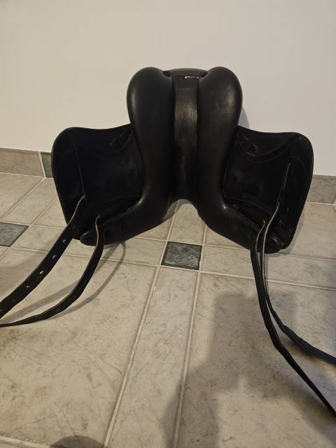 Sella da dressage Herv&eacute; Godignon  15.5" - 2019