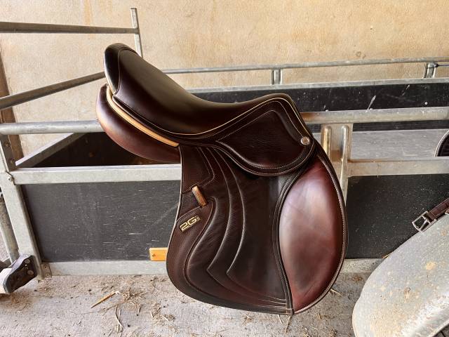 Sella da salto ostacoli CWD  17.5" - 2019