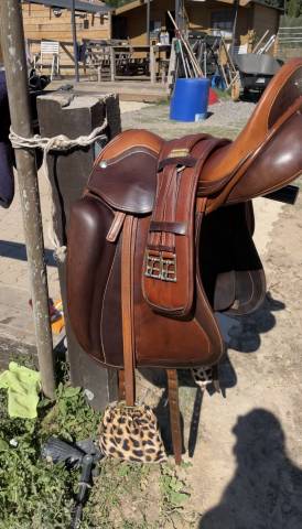 Sella da dressage Zaldi  17.5" - 2012