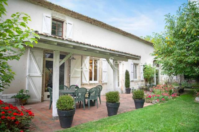 Azienda agricola In vendita Lot-et-Garonne