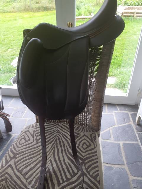 Sella da dressage Forestier  17.5" - 2021