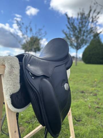 Sella da dressage Time Rider Marie France  17.5" - 2019