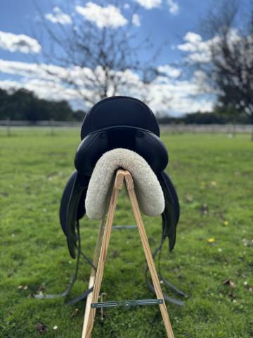 Sella da dressage Time Rider Marie France  17.5" - 2019