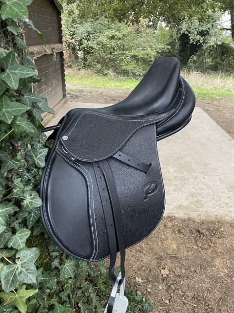 Sella mista Privilège Equitation  17" - 2024