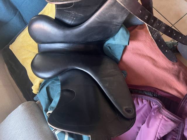 Sella da dressage Forestier  17.5" - 2001