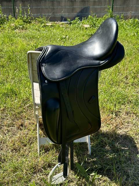 Sella da dressage   17.5" - 2010