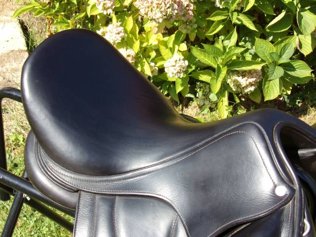 Sella da dressage Antarès  17" - 2012