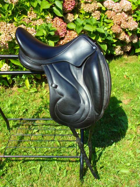 Sella da dressage Antarès  17" - 2012
