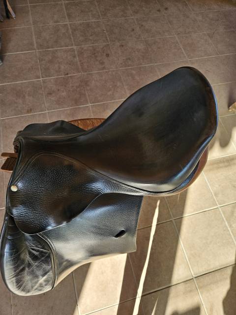 Sella da salto ostacoli Forestier  16.5" - 2000