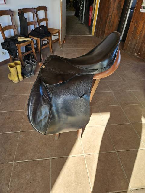 Sella da salto ostacoli Forestier  16.5" - 2000