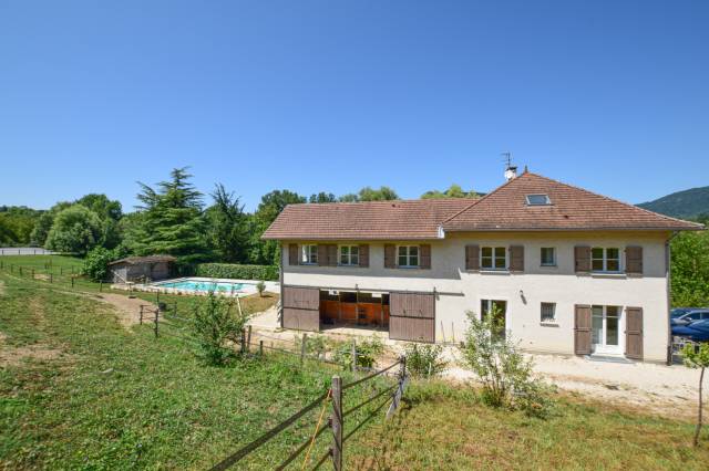 Proprietà equestre In vendita Isère