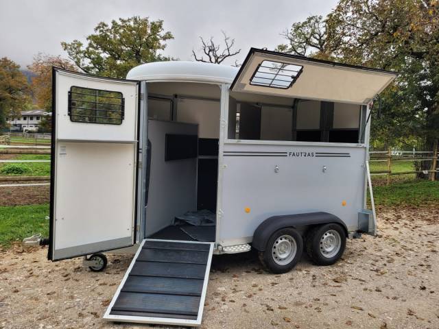 Trailer Fautras Oblic +2 2 Cavalli 2024 Nuovo