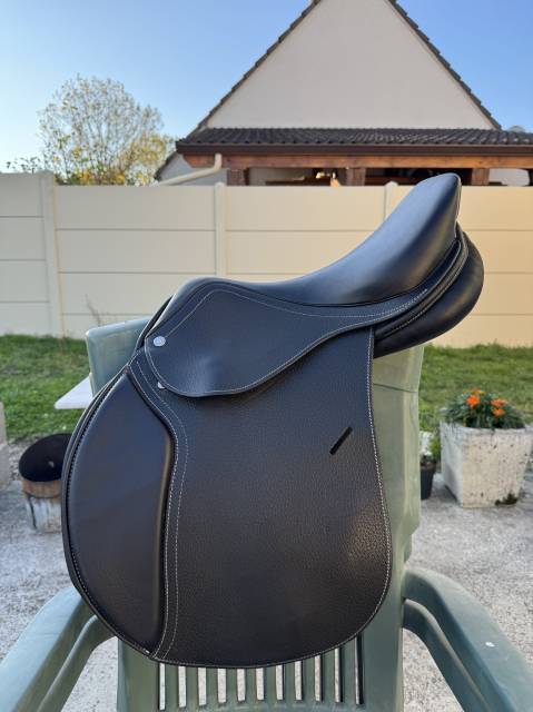Sella mista Privilège Equitation  17.5" - 2022