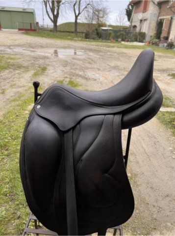 Sella da dressage Antarès  17" - 2017