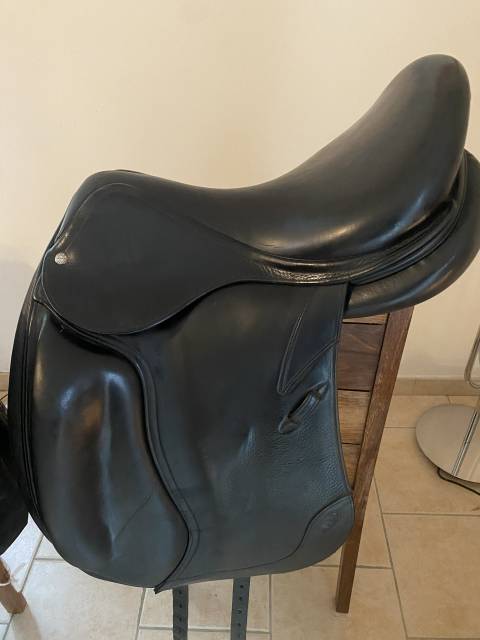 Sella da dressage CWD  18" - 2012