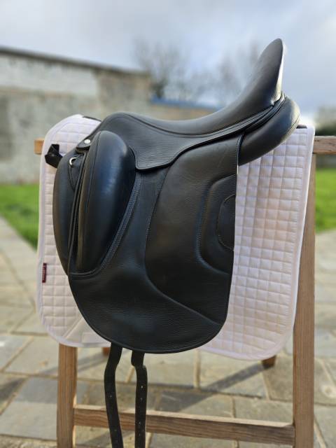 Sella da dressage Antarès  17.5" - 2020