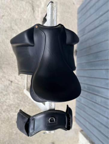 Sella da dressage Aulion  17" - 2022
