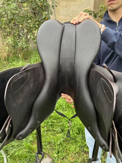 Sella da salto ostacoli Prestige Italia Triomphe  17" - 2015