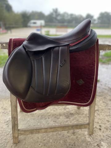 Sella da salto ostacoli Forestier  17.5" - 2020