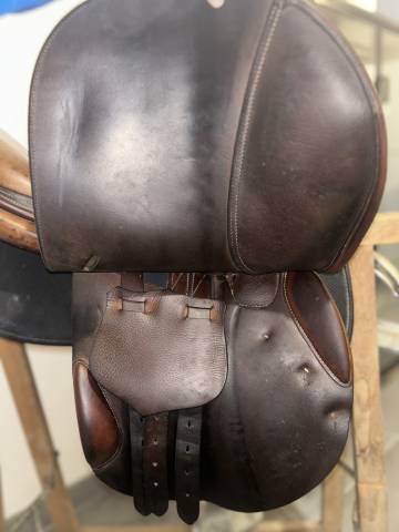 Sella da salto ostacoli Butet  17" - 2012