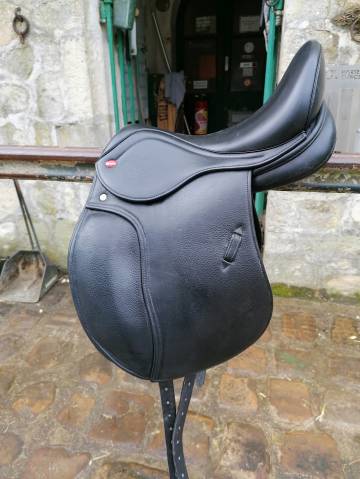Sella da dressage John Whitaker  15.5" - 2019