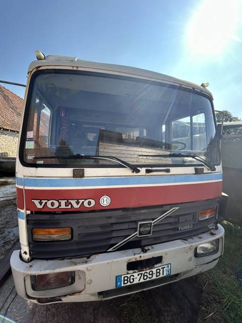 Camion per Cavalli Volvo  1990 Occasione