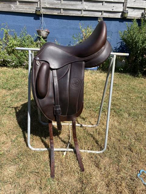Sella da dressage Forestier  17.5" - 2018