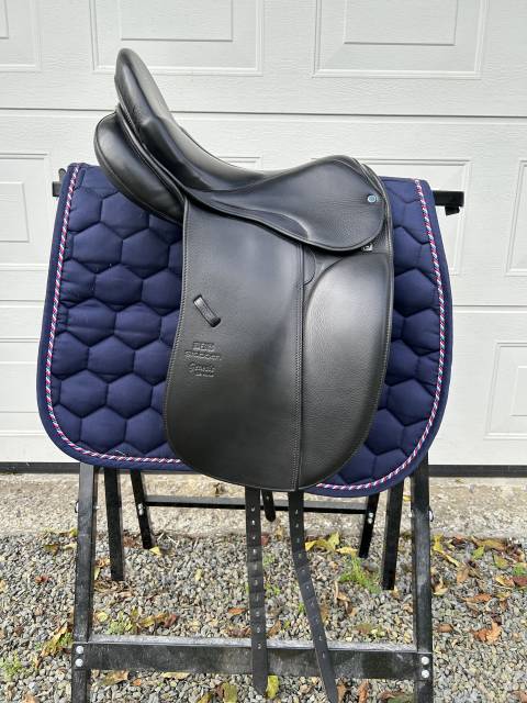 Sella da dressage Stubben  17" - 2012
