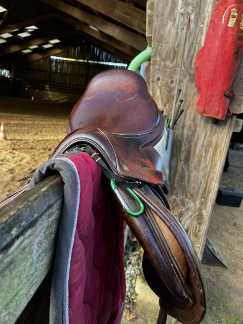 Sella da salto ostacoli Hervé Godignon  17.5" - 2008