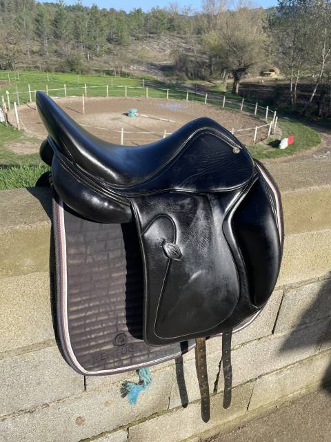 Sella da dressage Henri de Rivel  17.5" - 2010