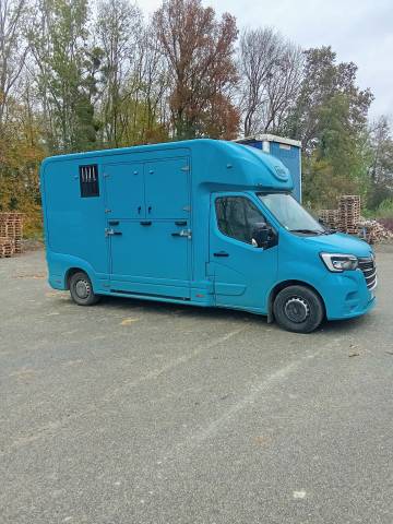 Trailer Renault EQUITA 2 Cavalli 2023 Occasione