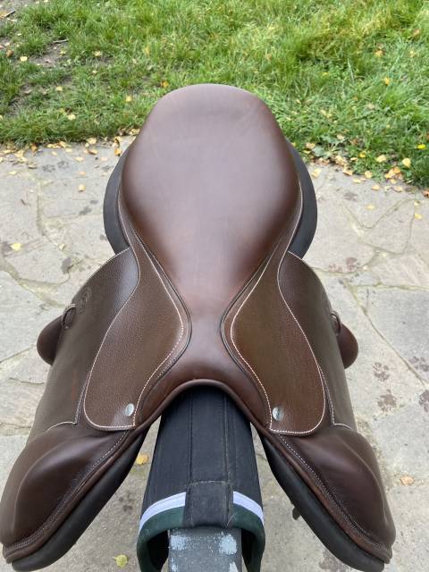 Sella da salto ostacoli Forestier  18" - 2024