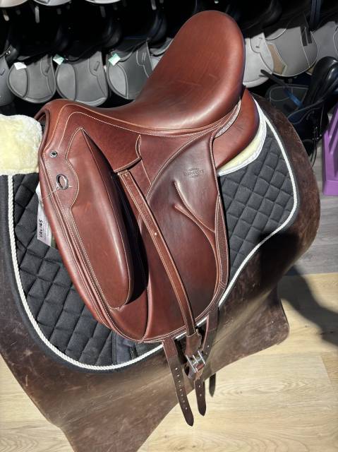 Sella da dressage Devoucoux  17.5" - 2022
