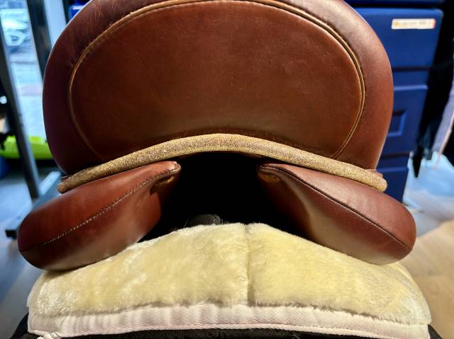 Sella da dressage Devoucoux  17.5" - 2022