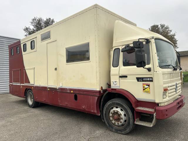Camion per Cavalli Renault  1996 Occasione