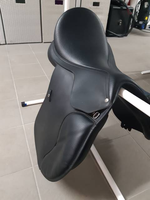 Sella mista Wintec  17.5" - 2022