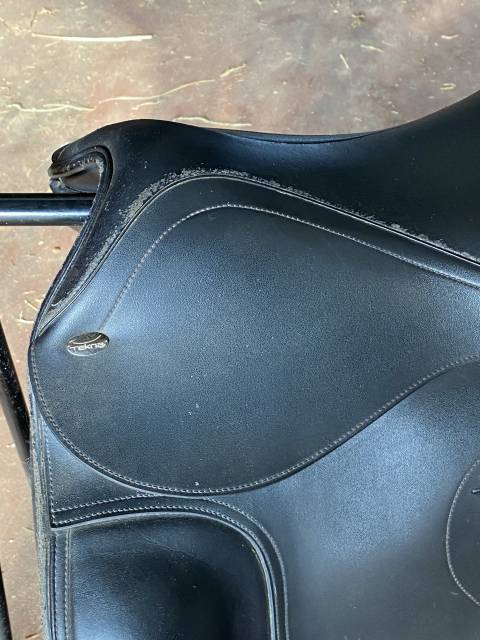 Sella da dressage Tekna  17.5" - 2023