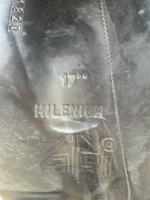 Sella da dressage Zaldi  17" - 2019