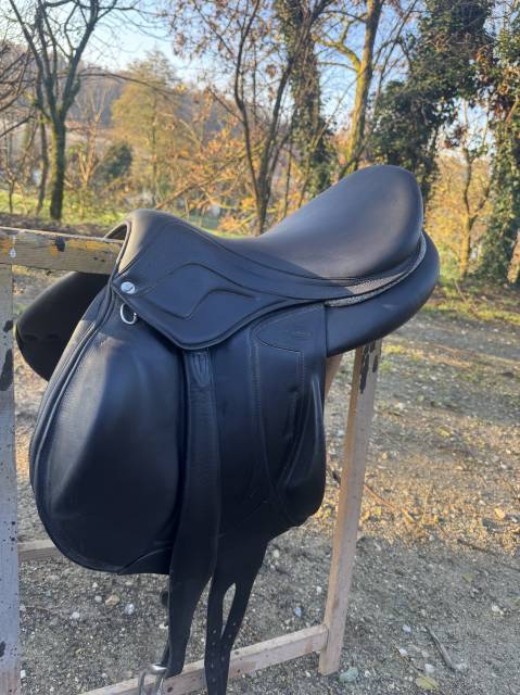 Sella da salto ostacoli Devoucoux  17.5" - 2022