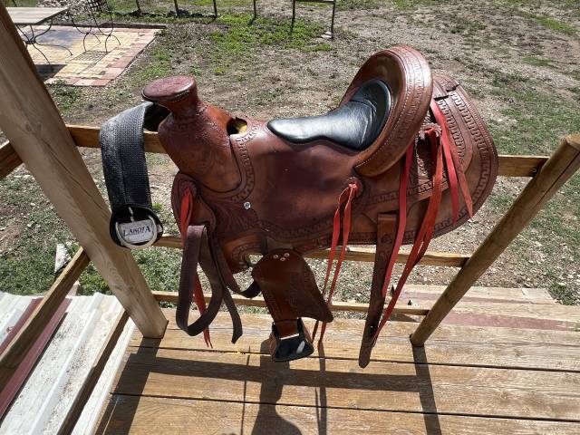 Sella western  Selle western working cow Leaf 18" - 2018