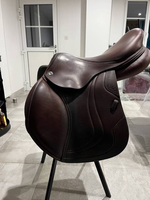 Sella da salto ostacoli CWD  16.5" - 2021