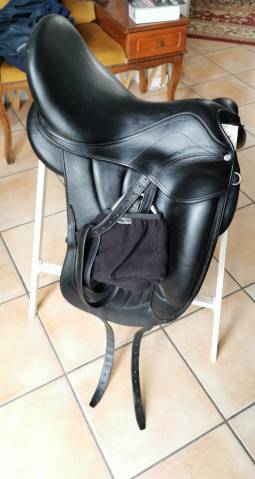 Sella da dressage Antarès  17" - 2018