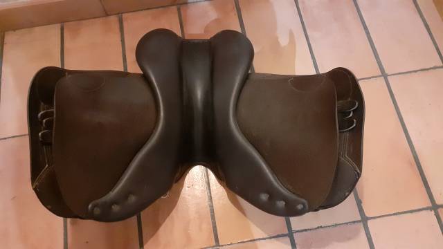 Sella da salto ostacoli Childeric Fmp 17.5" - 2022
